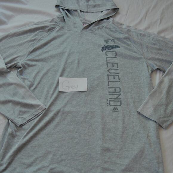 Cleveland Indians Gray Authentic Majestic Lightweight Hooded Pullover X-Large - Picture 9 of 9